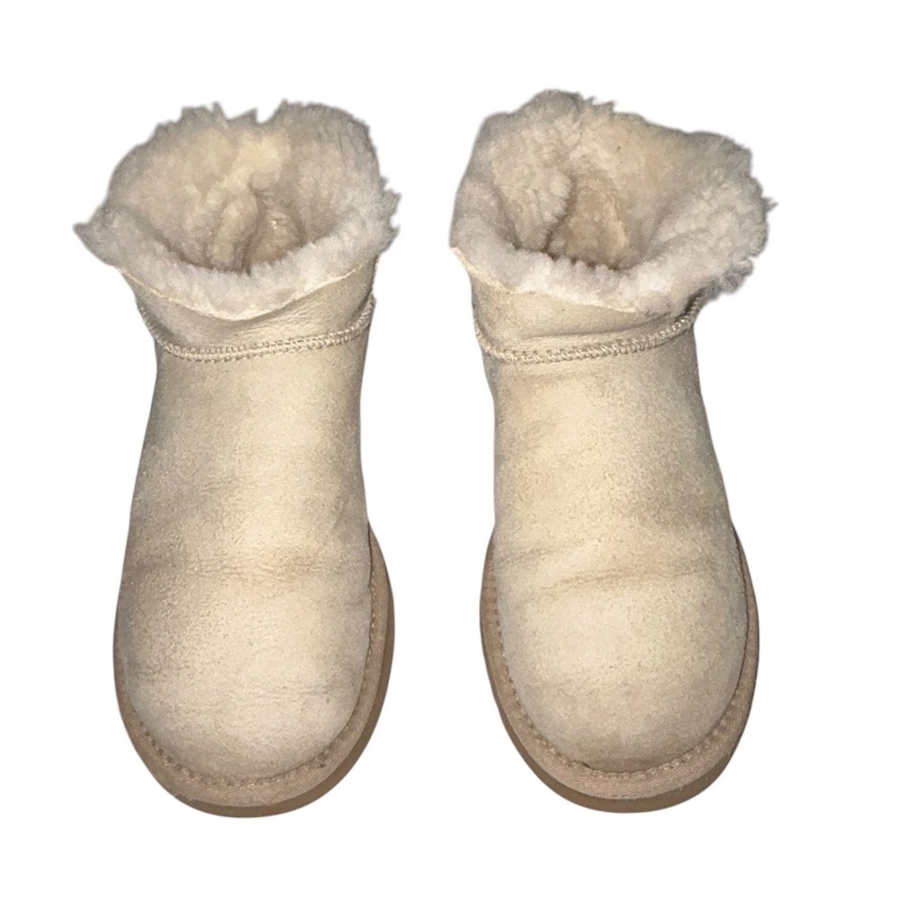 UGG Australia Classic Ultra Mini Cream Suede Ankle Boots Womens Size 8-8.5 - Picture 2 of 9